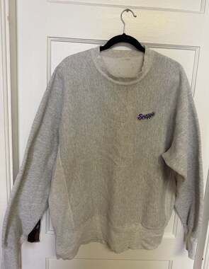 Vintage Snapple Embroidered Logo Reverse Weave Style Grey Crewneck Sweatshirt
